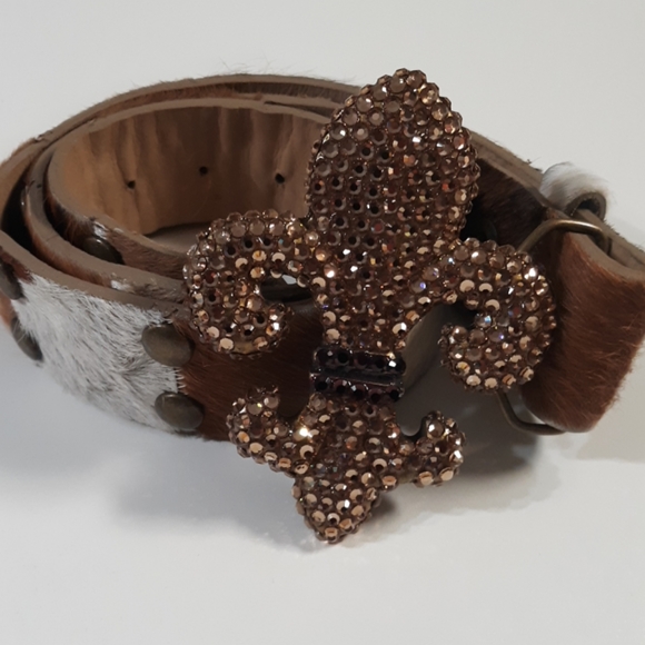 Bridget Shuster cowhide belt rhinestone buckle - Picture 2 of 8